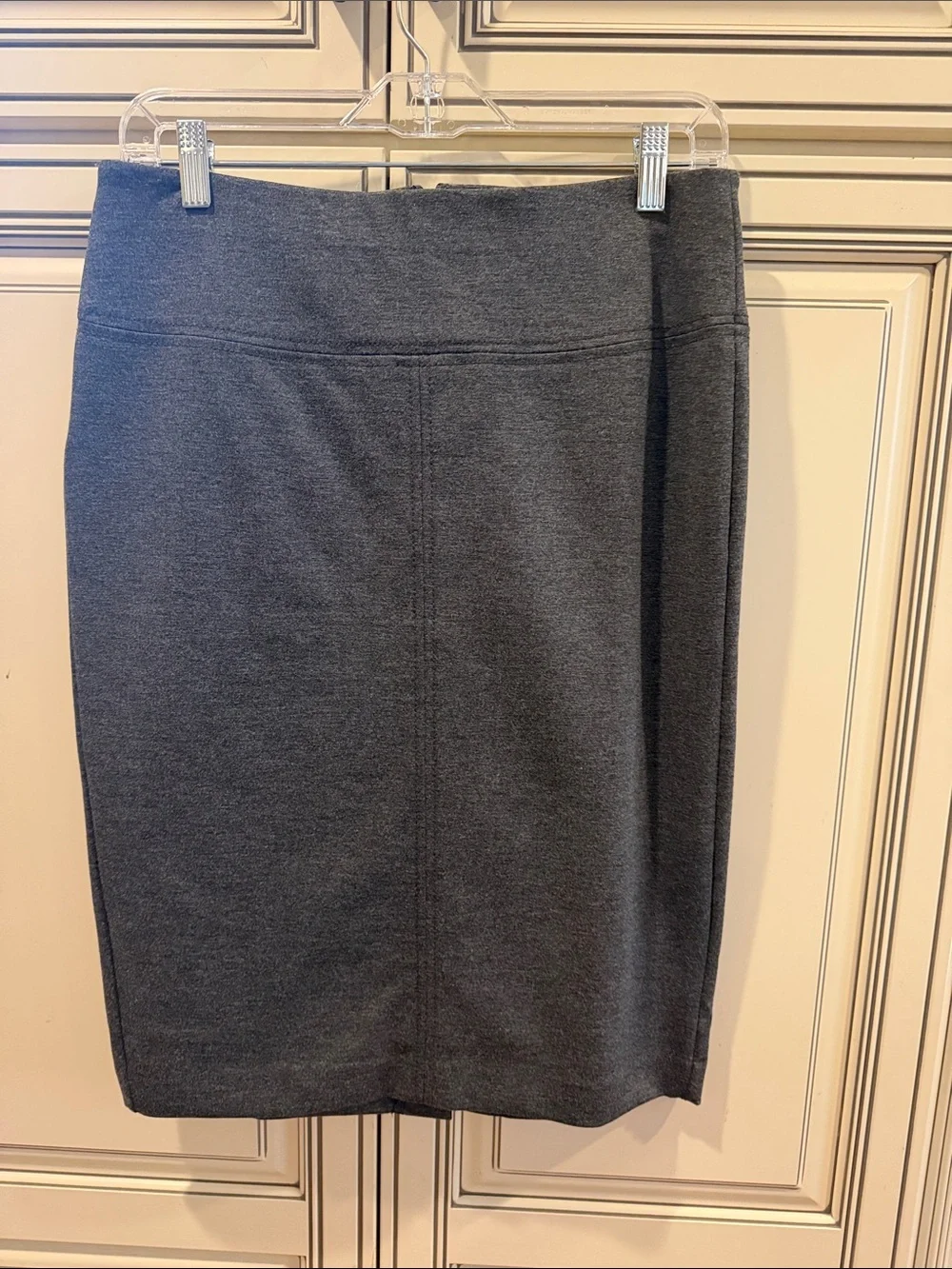 Ann Taylor Classic Dark Gray Pencil Skirt - Sleek Women's Workwear